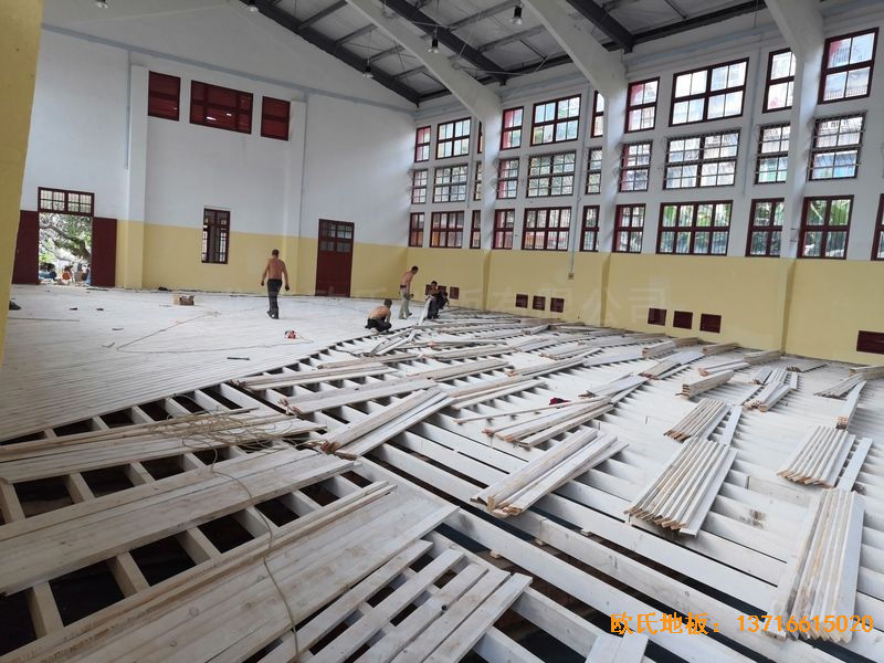 福建中國女排中國隊訓(xùn)練基地排球場館運(yùn)動地板安裝案例