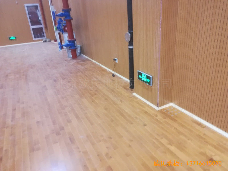 江蘇上海大眾儀征分公司運(yùn)動館體育地板安裝案例4