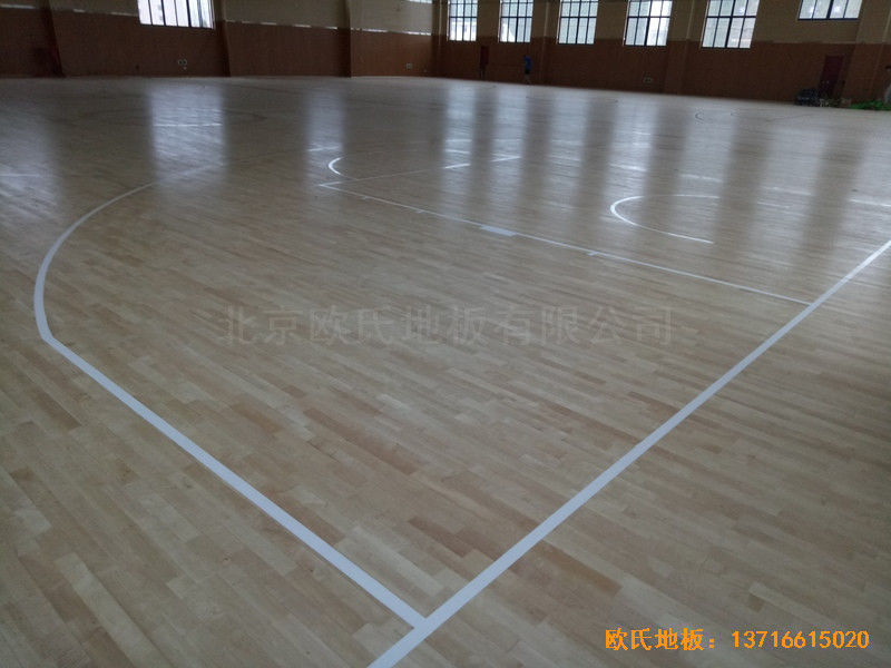 浙江臺州路北街道籃球館運(yùn)動(dòng)地板鋪設(shè)案例0