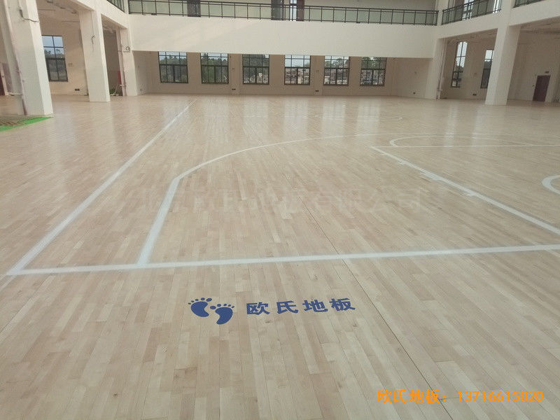 貴陽清華中學分?；@球館運動地板安裝案例4