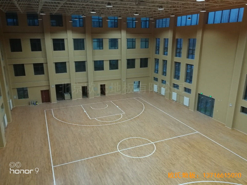 青海西寧大通消防大隊籃球館體育地板鋪設案例4