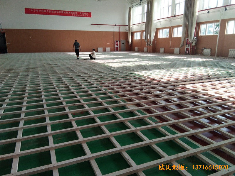 北京懷柔實驗小學籃球館體育地板施工案例1