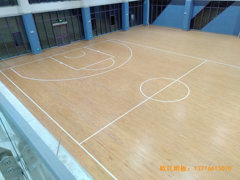 山東實(shí)驗(yàn)二小青島分?；@球館體育木地板鋪裝案例3