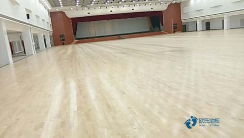 運(yùn)動(dòng)木地板如何避免鼓包和起翹