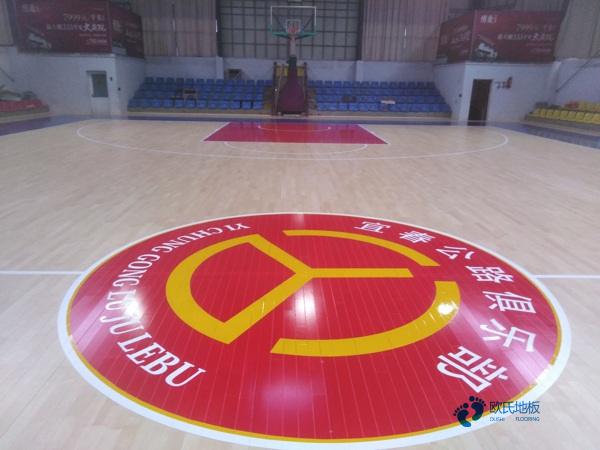 運(yùn)動(dòng)木地板的養(yǎng)護(hù)和防潮措施是什么？