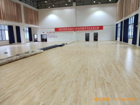 廣西龍勝縣黨校運(yùn)動館體育地板施工案