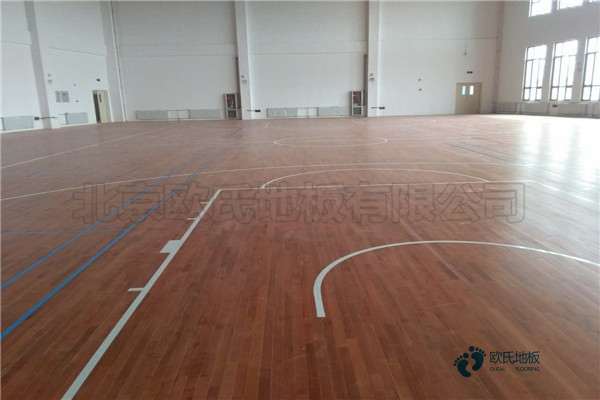 國(guó)產(chǎn)籃球館木地板施工工藝3