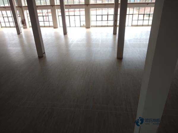 籃球運(yùn)動木地板施工費(fèi)用多少錢3